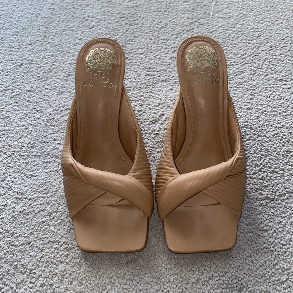 Vince Camuto Nude Heels